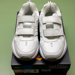 Women's Tennis shoes